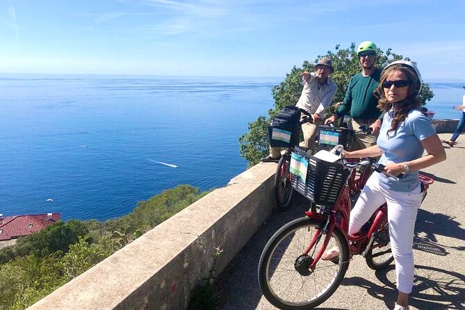 French Riviera Grand Panoramic E-Bike Tour - The Grande Corniche: why these sea-to-cliff roads are the star (50 minutes)
