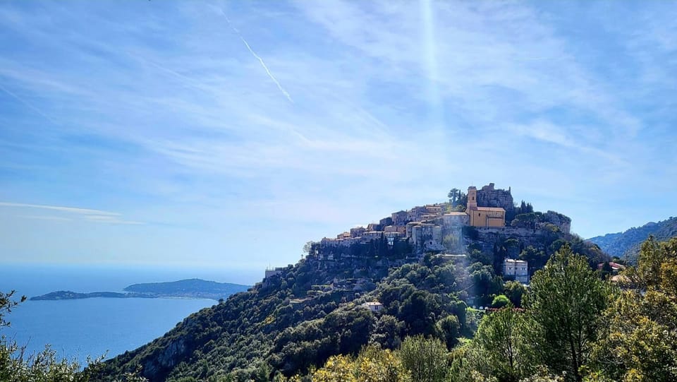 From Nice & Antibes: Monaco & Eze Tour with Hotel Pickup - From Nice or Antibes to the coast views: your first photo stops
