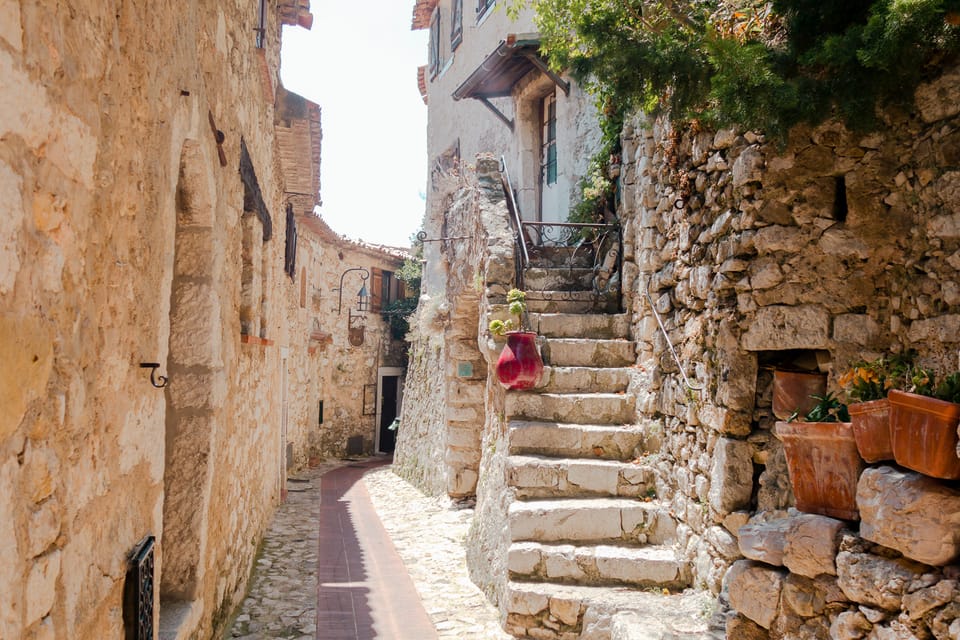 From Nice: Eze, Monaco, and Monte Carlo Half-Day Trip - Who should book this Nice-to-Èze-Monaco-Monte Carlo trip