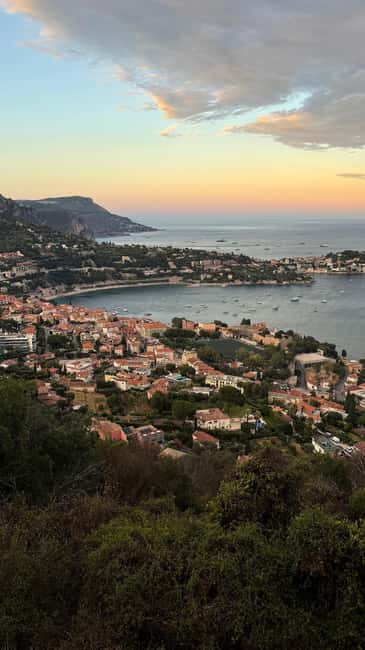 From Nice: follow a guide in an electric car along the French Riviera! - Finding your car near the start in Nice