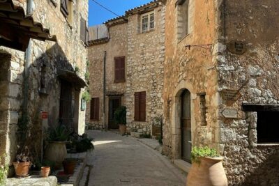 Full day tour Medieval Villages Grasse Gourdon Tourettes St Paul - Gourdon’s fortress stop: the best panoramic payoff