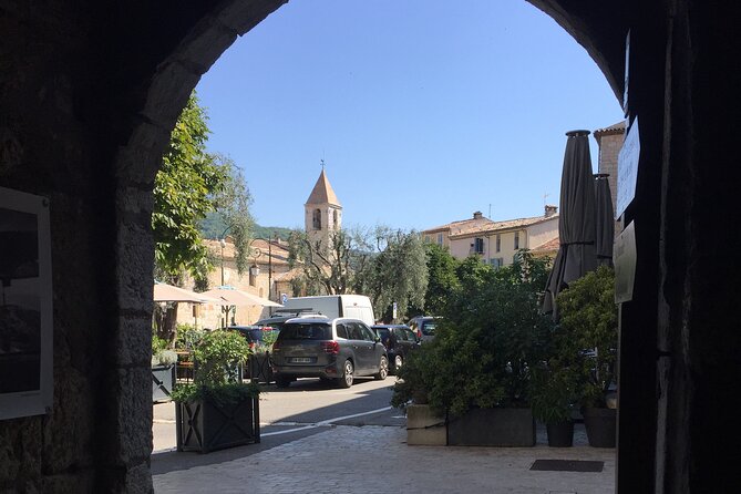 Grasse perfumery Fragonard, Gourdon, Tourettes Sur Loup, Saint Paul De Vence - Tourrettes-sur-Loup: a quick 30-minute medieval village stop