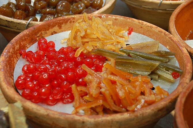Half-Day Walking Food Tour in Nice with Lunch - Stop 4: Old Town Lunch with Rose, Olive Oil Tasting, and Dessert