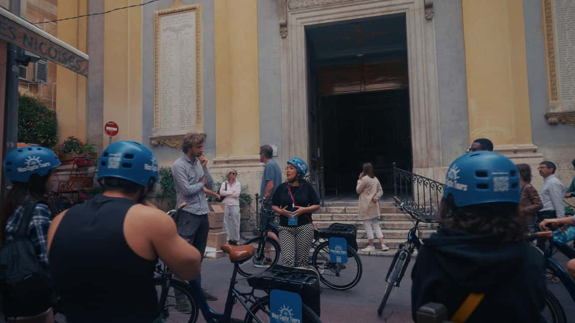 Nice: City Highlights Bike tour - Nice Old Town and the Market on Street Level