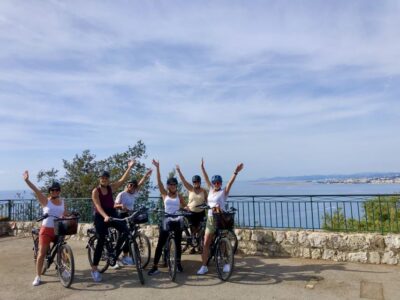 Nice: E-Bike City Highlights Tour - Le Negresco and the quick-photo rhythm you’ll want
