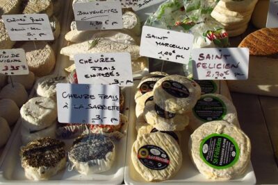 Nice The Original Old Town Food Tasting Tour - What You’ll Actually Eat: Socca, Pissaladière, Pastries, Cheese, Charcuterie