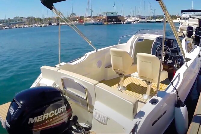 Private Boat Tour from Nice to Monaco, boat tour Nice - Approaching Monaco: Prince’s Palace and Monte Carlo from the water