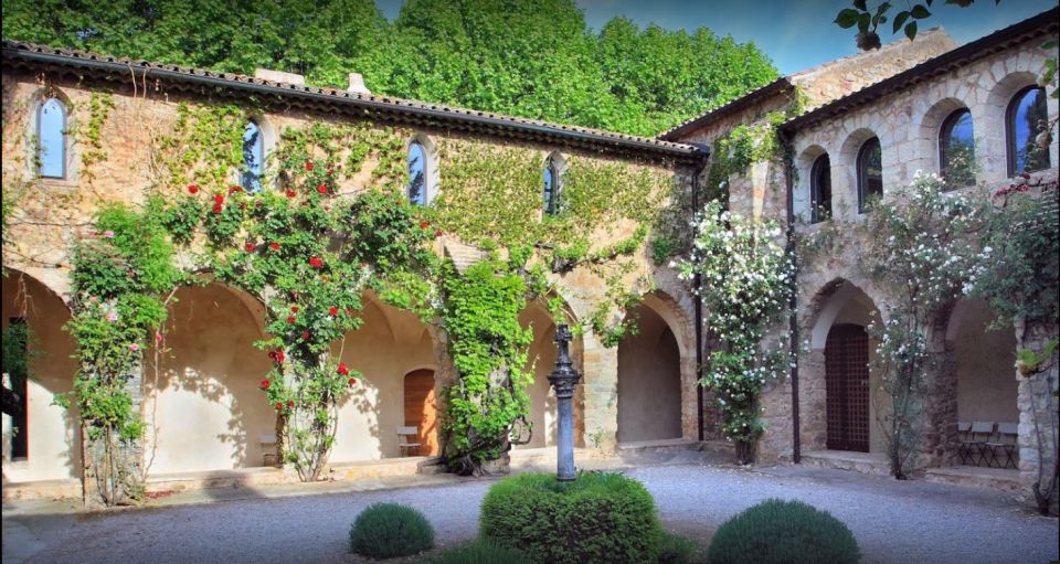 Private Day Trip to Provence and Lavender Fields - Guide Experience and Language: What to Expect From a Live Host