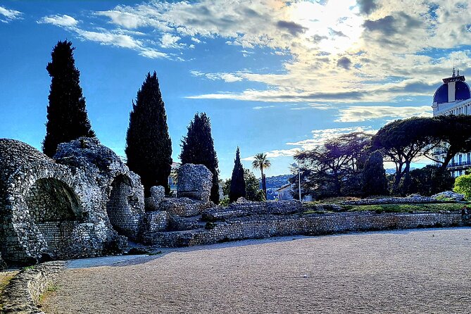 Private tour of Nice with tasting of traditional dishes - Traditional Picnic Tasting: Where the Food Fits the Day
