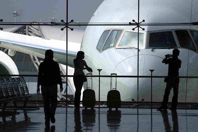 Private Transfer from Nice Airport to Nice hotels - Why A Private Nice Airport Pickup Matters On Your First Night