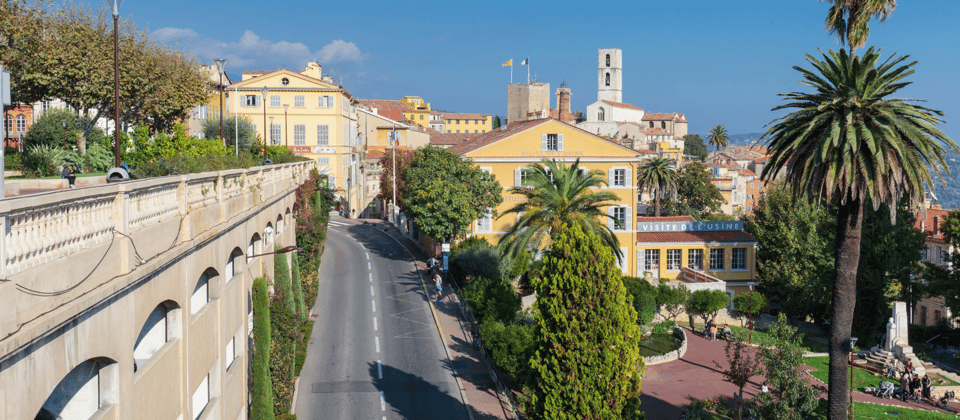 Provence Countryside & Medieval Villages Day Trip - Tourrettes-sur-Loup: medieval streets and violet treats