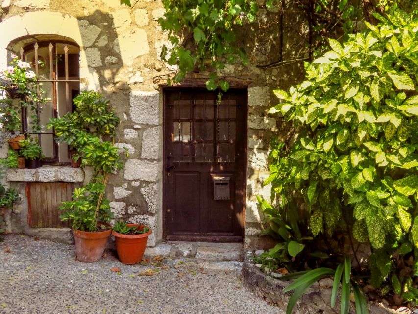 Provence Countryside & Medieval Villages Day Trip - Price and logistics: what $872 per group really buys