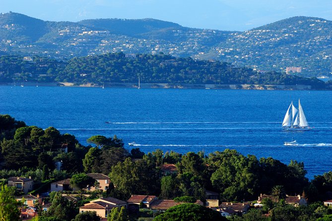 Saint-Tropez and Port Grimaud Day from Nice Small-Group Tour - Stroll, Browse, Climb: How to Use the Free Time