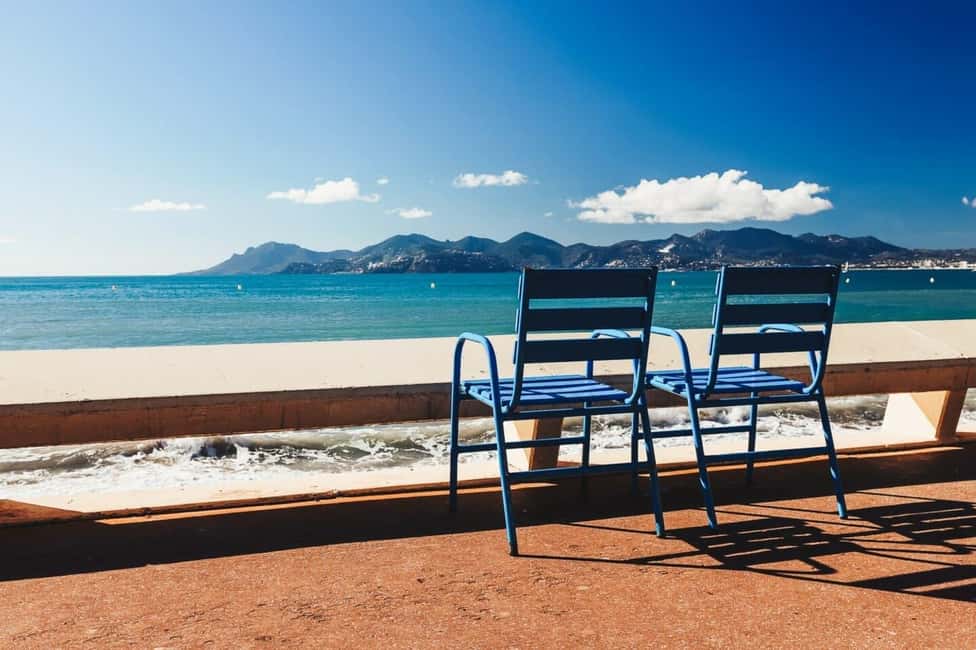 Visit Saint Paul de Vence, Antibes, and Cannes: 7-Hour Tour - Getting From Nice: Pickup, Small Van Comfort, and Drive Time Reality
